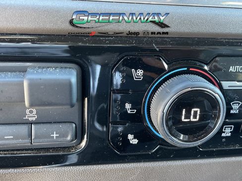 Used 2024 Chevrolet Silverado 2500 LTZ w/ LTZ Plus Package AWD/4WD image 23