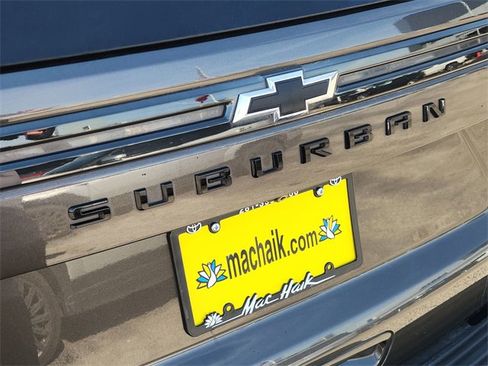 Used 2021 Chevrolet Suburban Z71 w/ Z71 Off-Road Package image 31