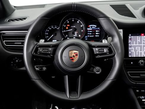 Certified 2026 Porsche Macan AWD/4WD image 14