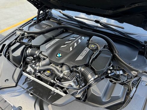 Used 2022 BMW M550i xDrive w/ Executive Package image 7