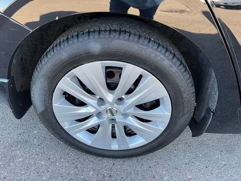 Used 2020 Nissan Sentra S image 17