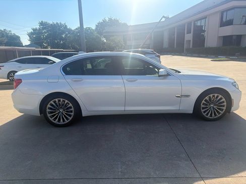 Used 2012 BMW 740i RWD image 11