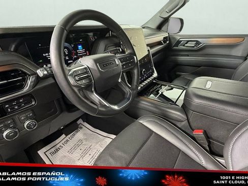 Used 2025 GMC Yukon Denali AWD/4WD image 35