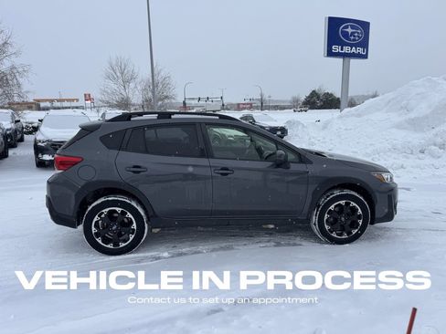 Used 2023 Subaru Crosstrek 2.0i Premium image 2