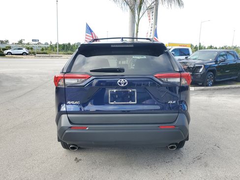 Used 2025 Toyota RAV4 XLE Premium image 6