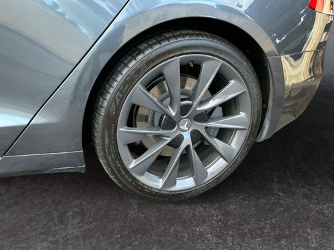 Used 2019 Tesla Model S 75D image 10