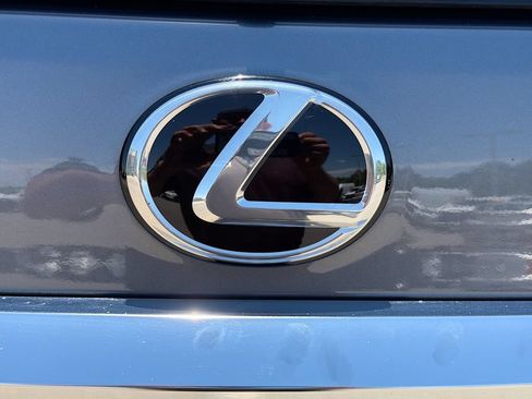 Used 2022 Lexus GX 460 Luxury w/ Accessory Package AWD/4WD image 12