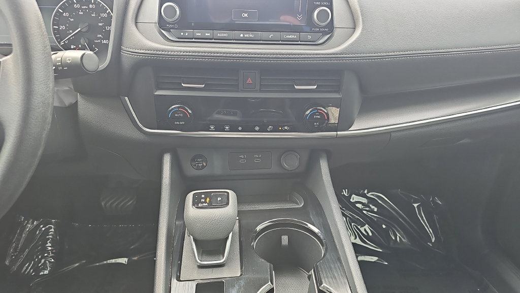 Used 2024 Nissan Rogue SV AWD/4WD image 12