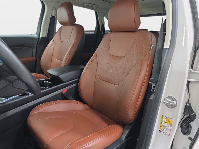 Certified 2017 Ford Edge Titanium w/ Equipment Group 302A AWD/4WD image 14
