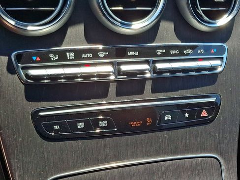 Used 2022 Mercedes-Benz GLC 300 4MATIC image 15