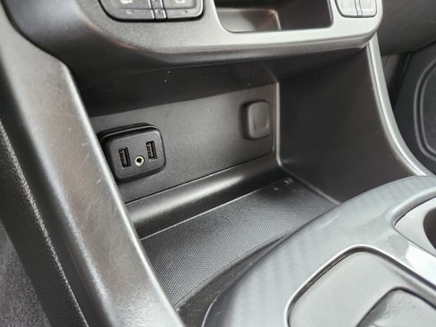 Used 2021 GMC Canyon AT4 w/ Driver Alert Package image 8