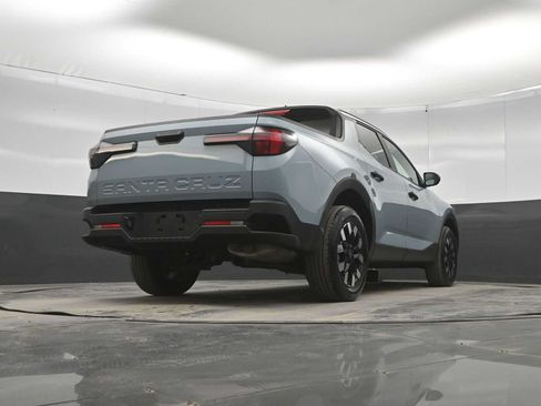 Certified 2025 Hyundai Santa Cruz SEL FWD image 38