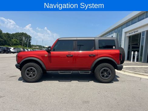 Used 2023 Ford Bronco Badlands AWD/4WD image 3