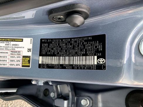 Used 2024 Toyota Corolla LE image 37