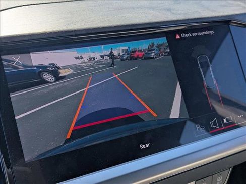 Used 2023 Audi Q4 e-tron Premium Plus image 12