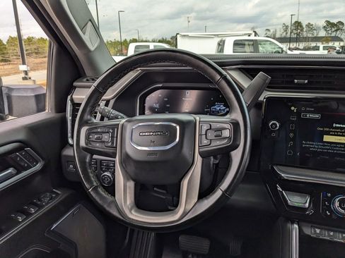 Used 2024 GMC Sierra 2500 Denali w/ Denali Reserve Package image 29