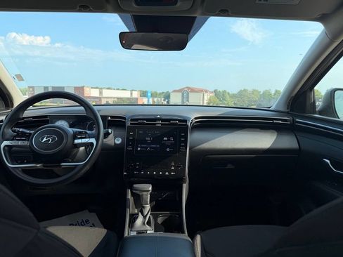 Used 2024 Hyundai Tucson SEL FWD image 3