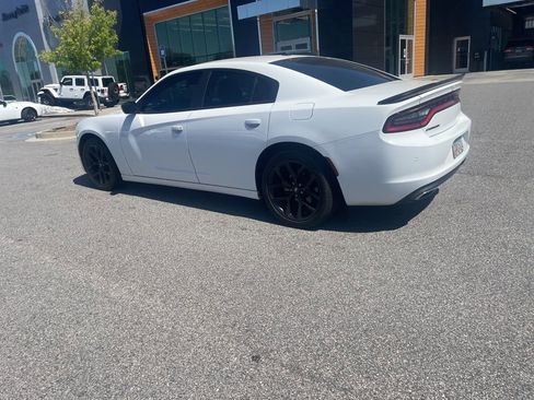 Used 2022 Dodge Charger SXT w/ Blacktop Package image 6