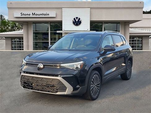 New 2025 Volkswagen Taos SE image 1