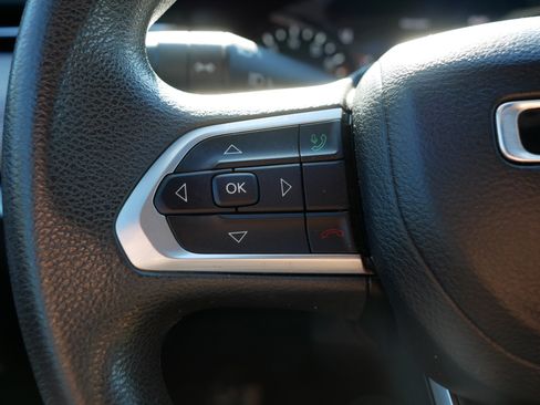 Used 2023 Jeep Compass Sport image 31