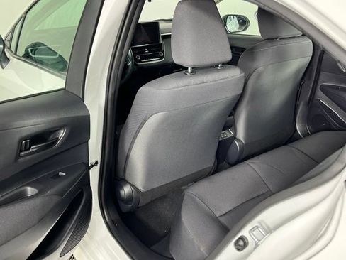 Used 2025 Toyota Corolla LE FWD image 23