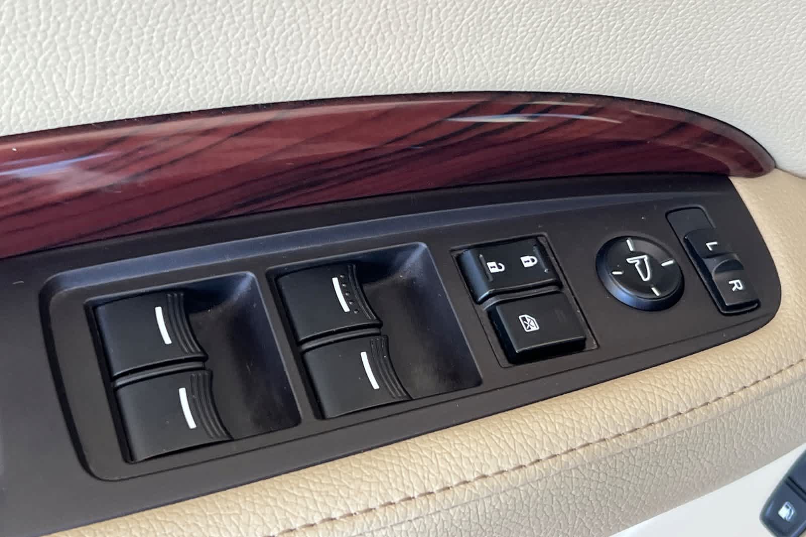 Used 2015 Acura MDX FWD image 13
