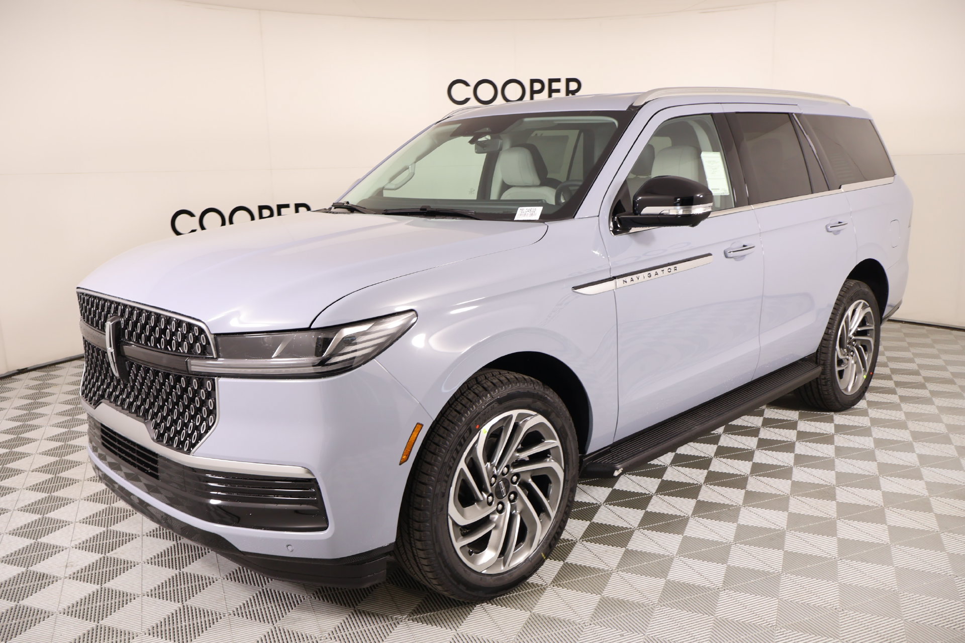 New 2026 Lincoln Navigator Premiere AWD/4WD image 11
