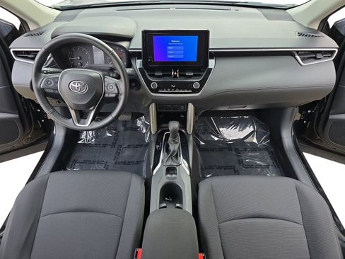 Used 2024 Toyota Corolla Cross LE image 15