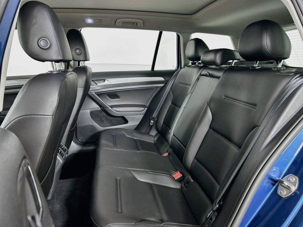 Used 2018 Volkswagen Golf Alltrack SE AWD/4WD image 24