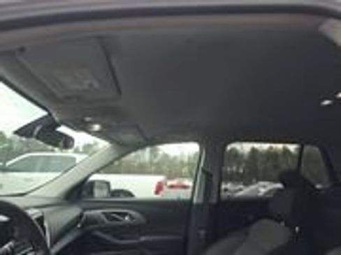 Used 2018 Chevrolet Traverse LS image 21