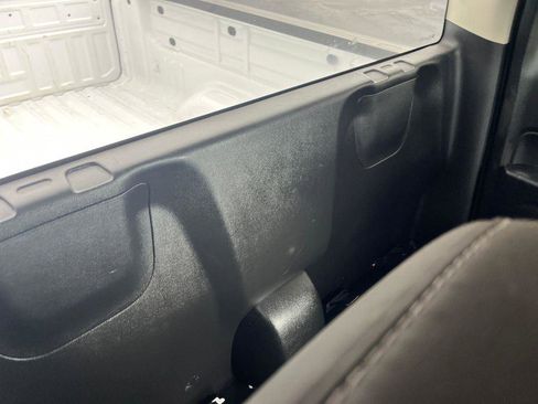 Used 2022 Chevrolet Colorado LT w/ Fleet Safety Package image 28