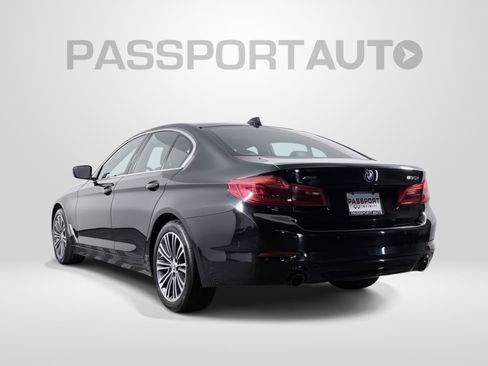 Used 2019 BMW 530i xDrive w/ Convenience Package AWD/4WD image 4