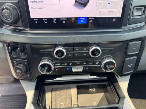 Used 2024 Ford F250 Limited w/ FX4 Off-Road Package image 17