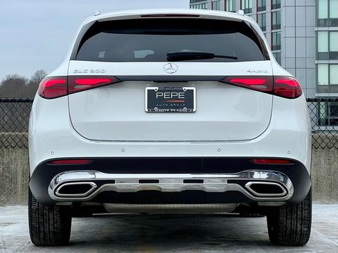 Certified 2026 Mercedes-Benz GLC 300 4MATIC image 5