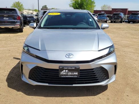 Used 2025 Toyota Camry LE w/ Convenience Package FWD image 8