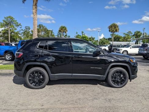 New 2026 Jeep Compass Latitude AWD/4WD image 3
