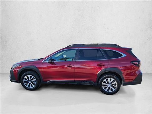 Used 2025 Subaru Outback Premium AWD/4WD image 9