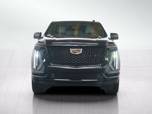 Used 2026 Cadillac Escalade ESV Platinum Sport AWD/4WD image 8