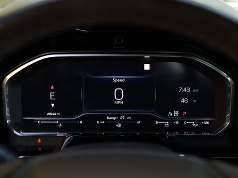 Used 2022 Chevrolet Silverado 1500 LTZ image 12