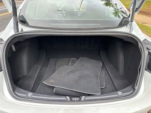 Used 2023 Tesla Model 3 Standard Range image 17