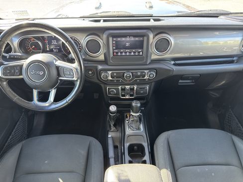 Used 2021 Jeep Wrangler Unlimited Sahara image 25