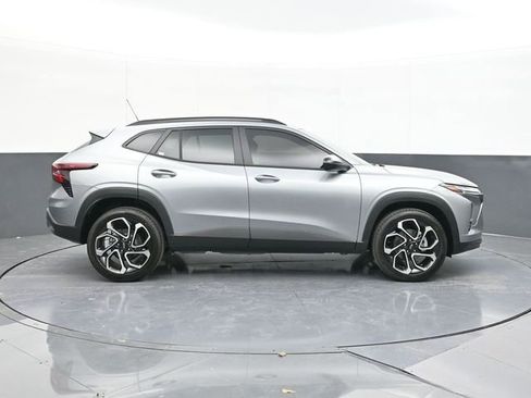 New 2026 Chevrolet Trax RS w/ Driver Confidence Package image 17