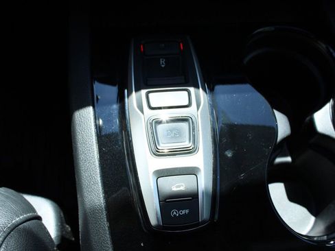 Used 2016 Honda Pilot Elite image 28