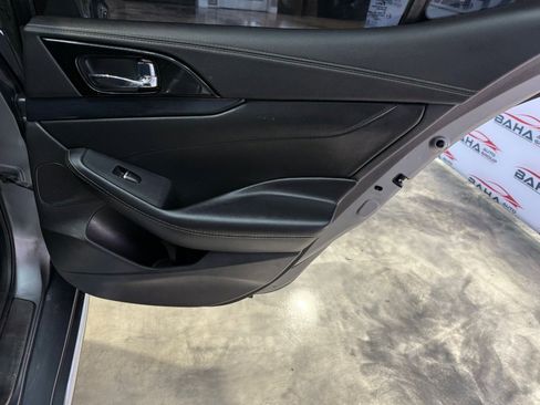 Used 2021 Nissan Maxima Platinum w/ Sport Mat Group image 39