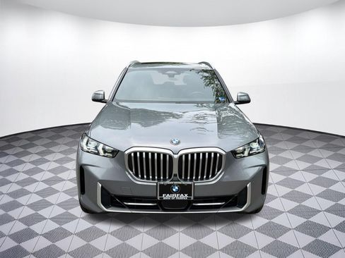Used 2024 BMW X5 xDrive40i w/ Premium Package AWD/4WD image 6