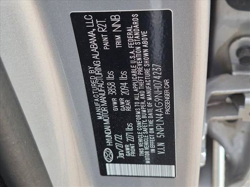 Used 2022 Hyundai Elantra SEL w/ Convenience + Premium Package FWD image 15