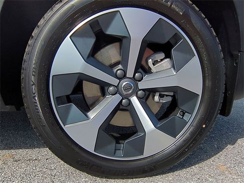 New 2026 Volvo XC40 B5 Plus w/ Protection Package Premier image 22