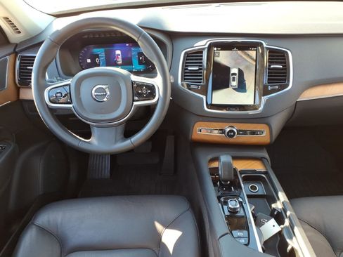 Certified 2023 Volvo XC90 B5 Plus w/ Protection Package Premier AWD/4WD image 13