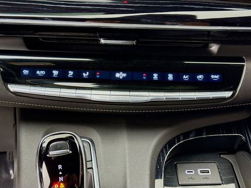 Used 2023 Cadillac Escalade ESV Sport image 16