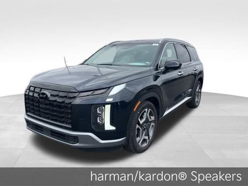 Used 2024 Hyundai Palisade Limited image 3